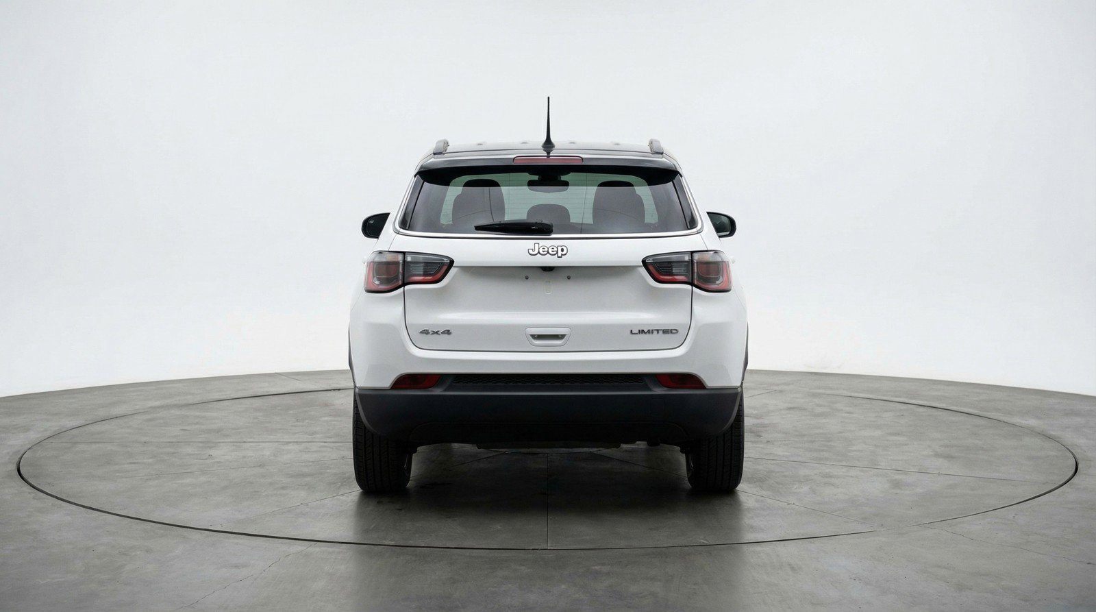 Used 2025 Jeep Compass Limited image 7