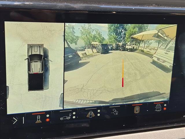 Used 2024 GMC Sierra 2500 AT4 w/ AT4 Premium Plus Package AWD/4WD image 16