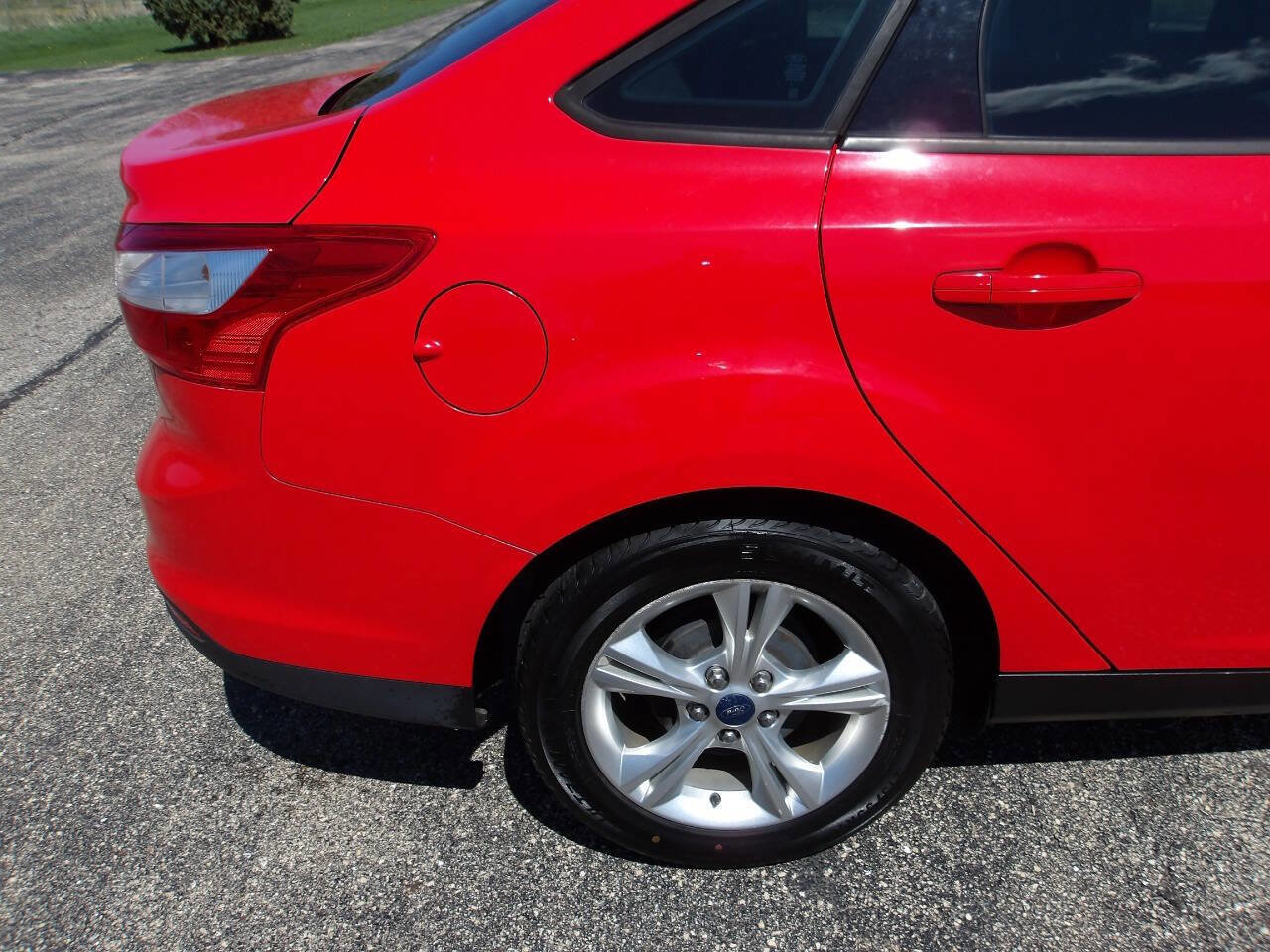 Used 2013 Ford Focus SE image 30