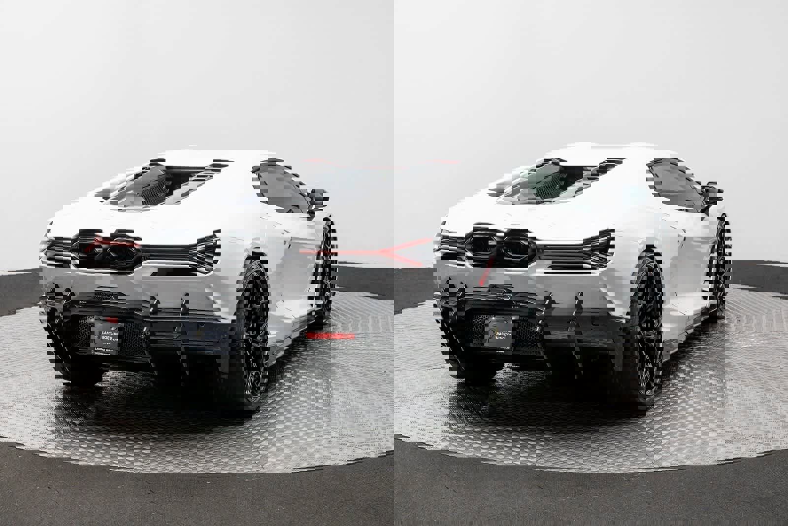 Used 2024 Lamborghini Revuelto image 22