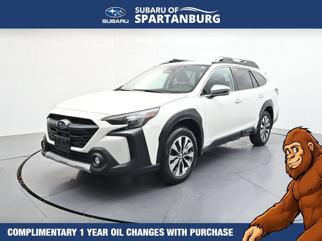 Used 2025 Subaru Outback Touring AWD/4WD image 3