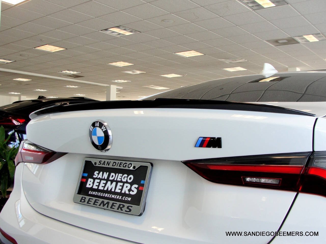 Used 2023 BMW 430i Coupe w/ M Sport Package RWD image 10