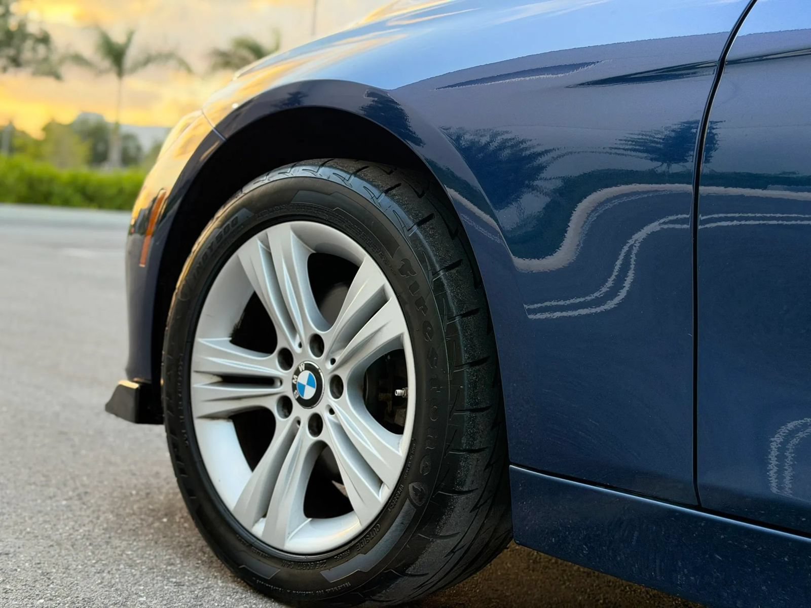 Used 2018 BMW 330i xDrive Sedan AWD/4WD image 13
