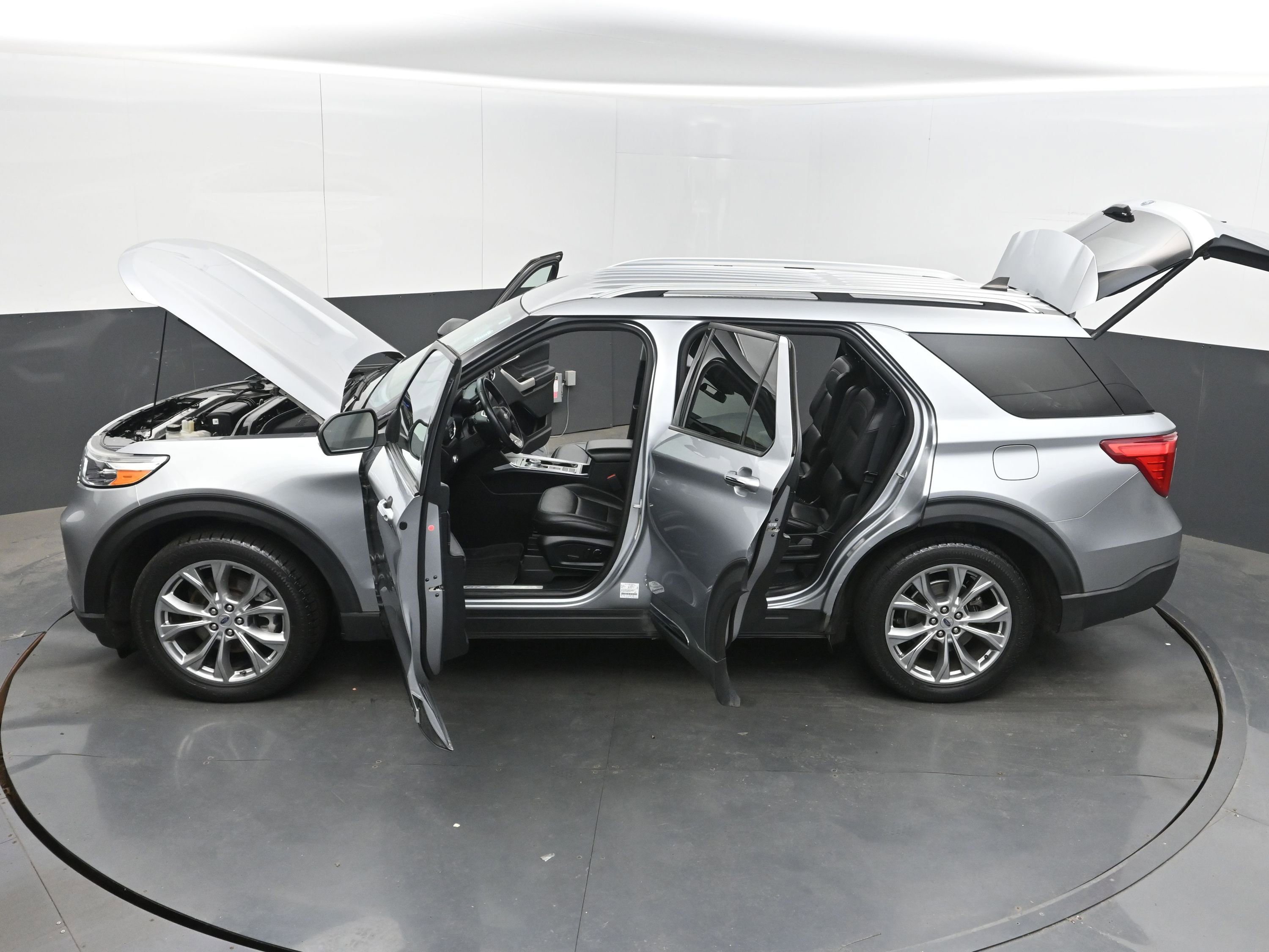 Used 2021 Ford Explorer Limited w/ Equipment Group 301A image 41