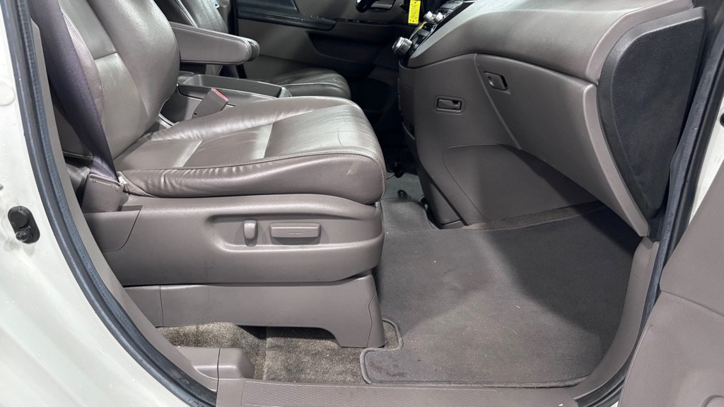 Used 2013 Honda Odyssey Touring image 18