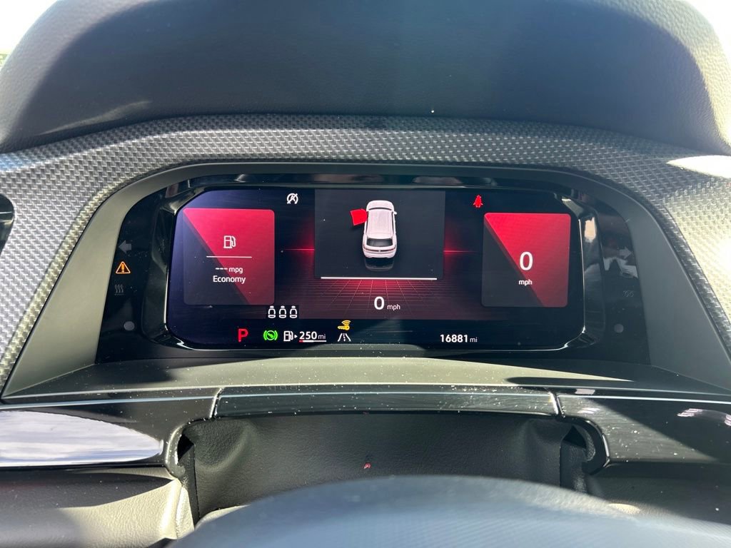 Used 2025 Volkswagen Atlas Cross Sport SEL R-Line image 16