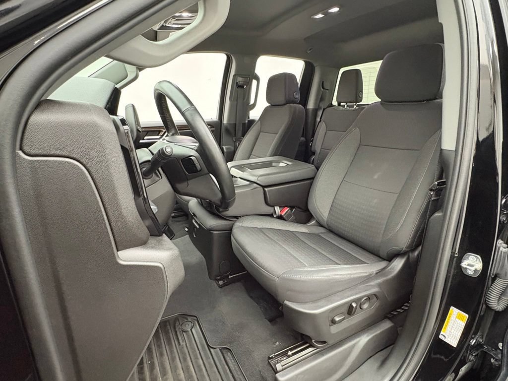 Used 2023 GMC Sierra 1500 Elevation w/ LPO, Elevation Black Package AWD/4WD image 18