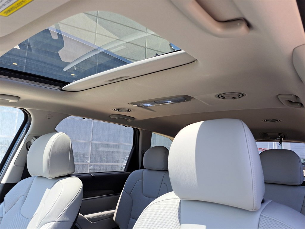 Used 2022 Kia Telluride EX w/ Towing Package image 26