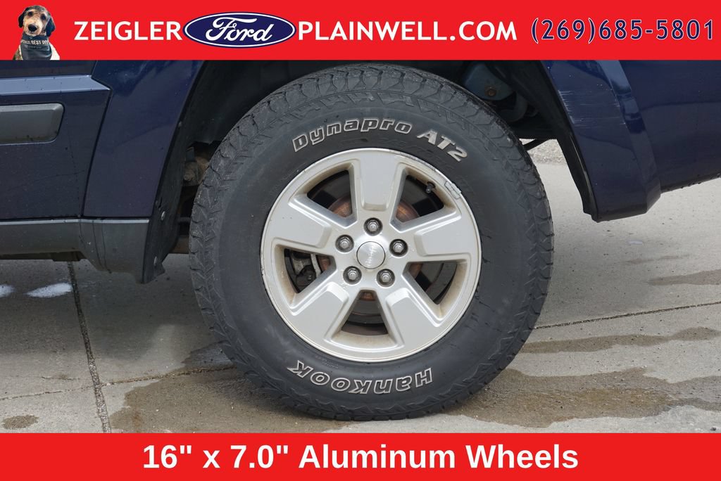 Used 2012 Jeep Liberty Sport AWD/4WD image 9