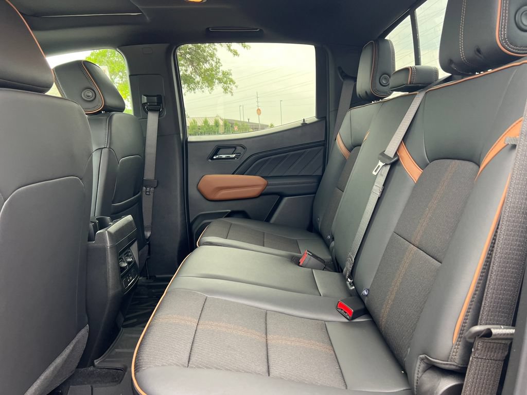 New 2026 GMC Canyon AT4 w/ Technology Plus Package AWD/4WD image 5