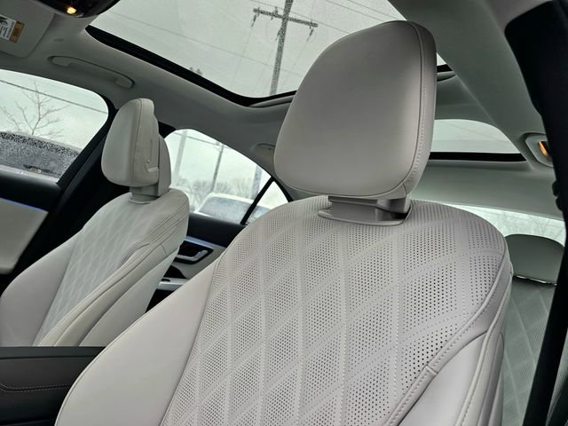 New 2026 Mercedes-Benz E 350 4MATIC Sedan image 19