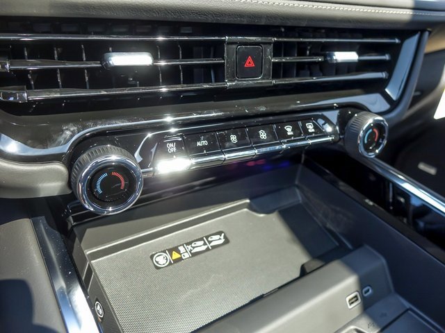 New 2026 Chevrolet Suburban Premier image 35