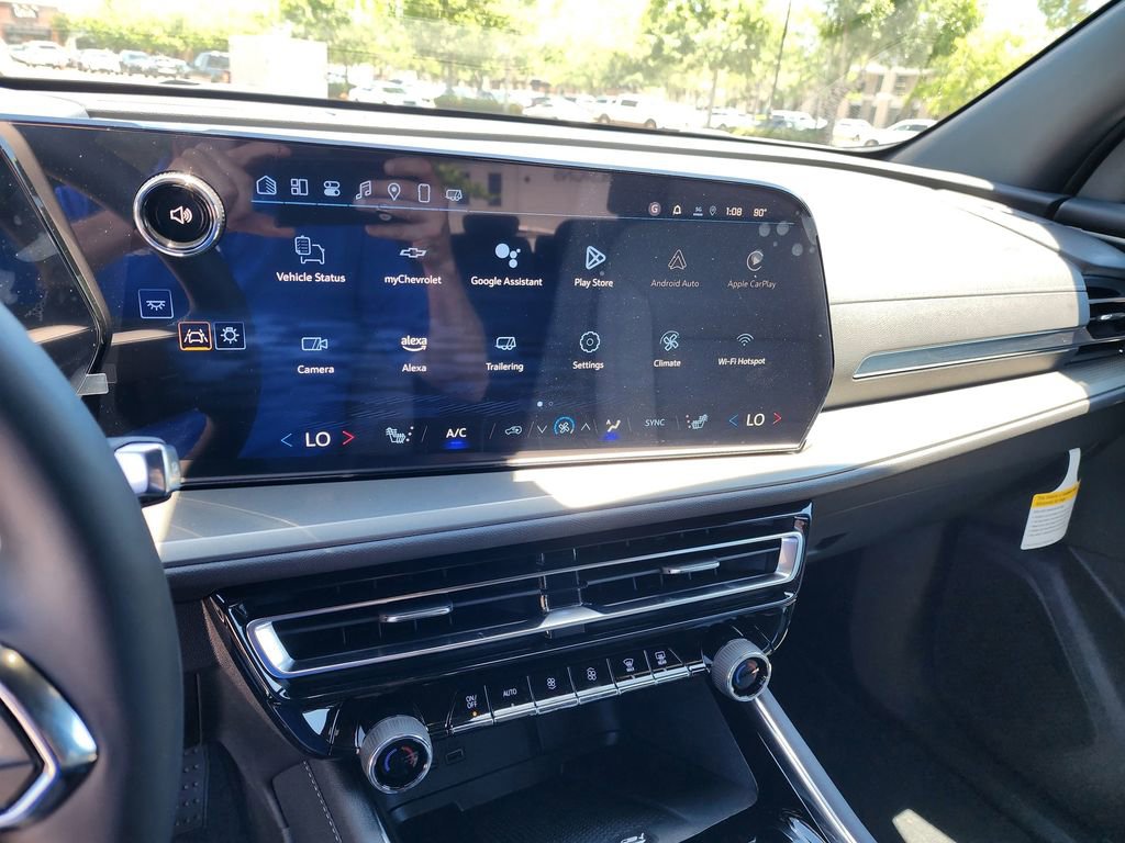 New 2025 Chevrolet Traverse LT image 13