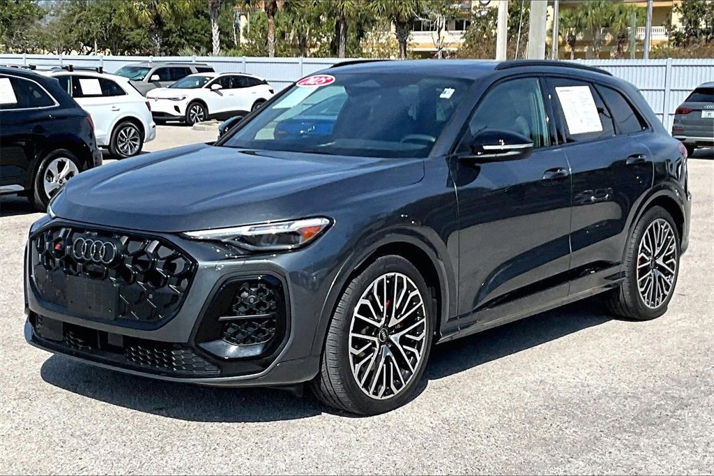 Used 2025 Audi SQ5 Premium Plus image 9