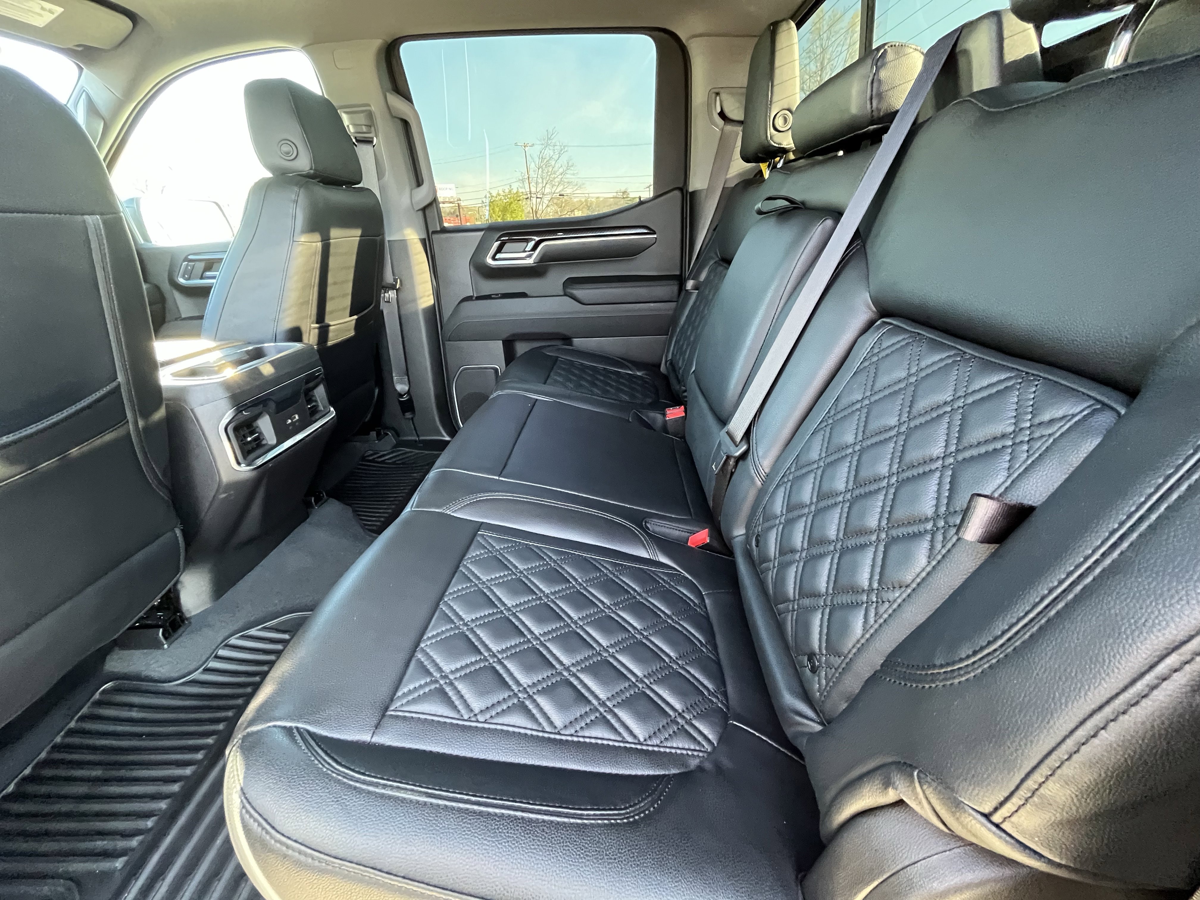 Used 2023 GMC Sierra 1500 Elevation w/ Preferred Package image 30