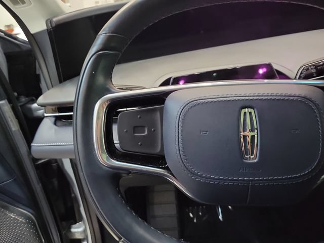 Used 2024 Lincoln Nautilus Reserve w/ Equipment Group 203A AWD/4WD image 14