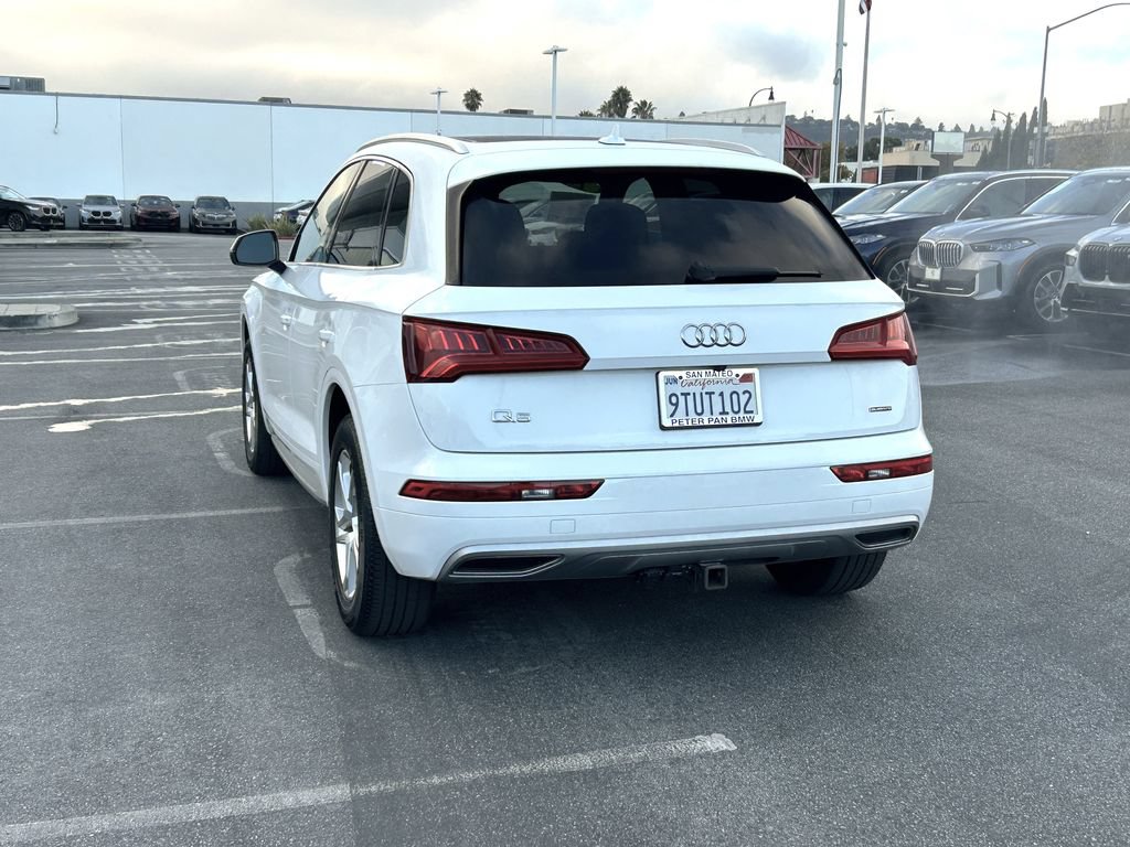 Used 2019 Audi Q5 2.0T Premium w/ Convenience Package AWD/4WD image 3