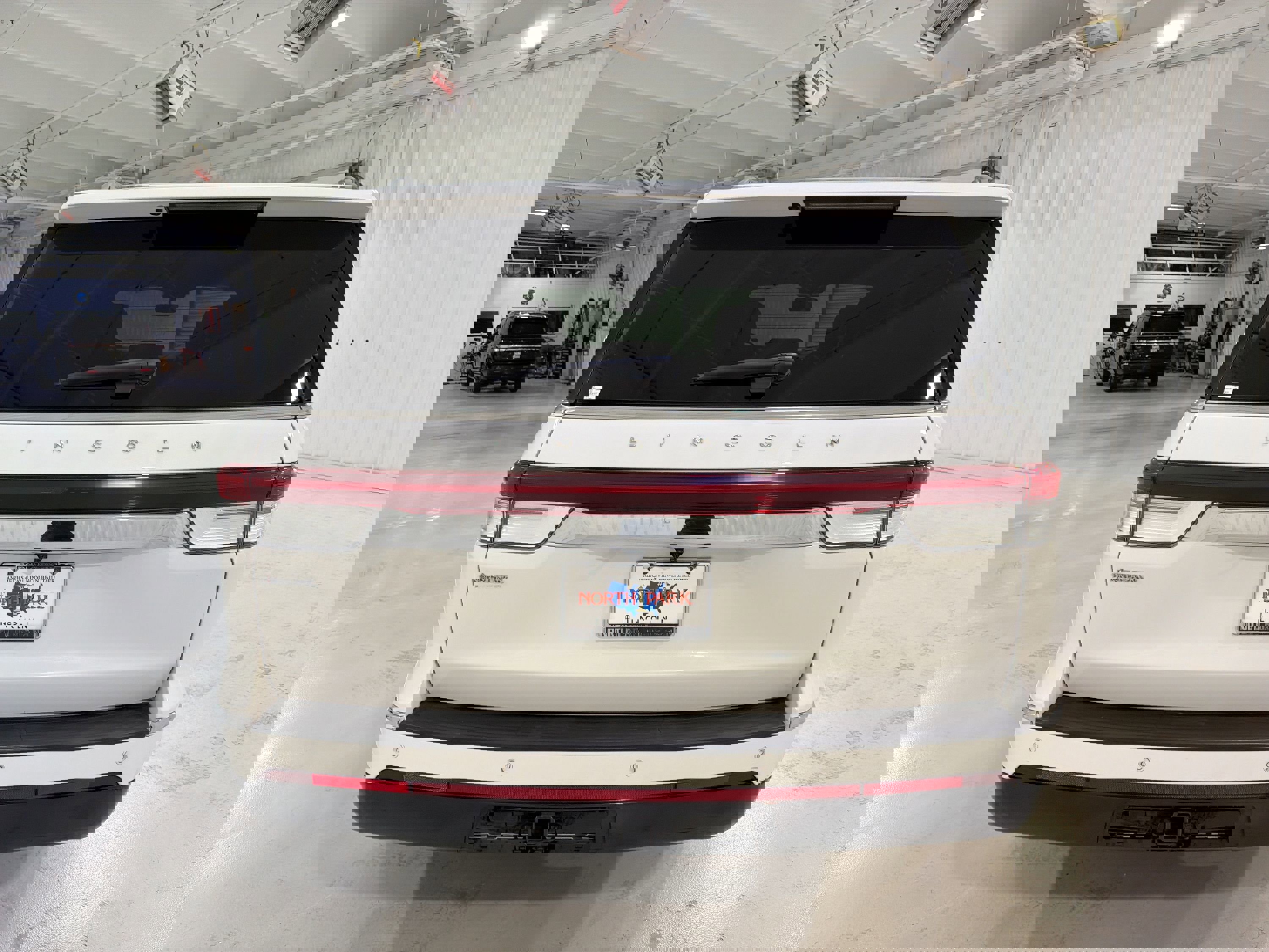 Used 2023 Lincoln Navigator Reserve image 28