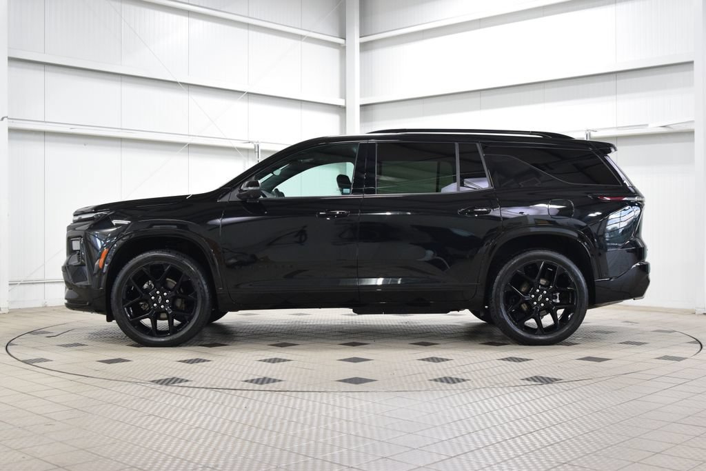 Used 2024 Chevrolet Traverse RS w/ LPO, Floor Liner Package AWD/4WD image 4