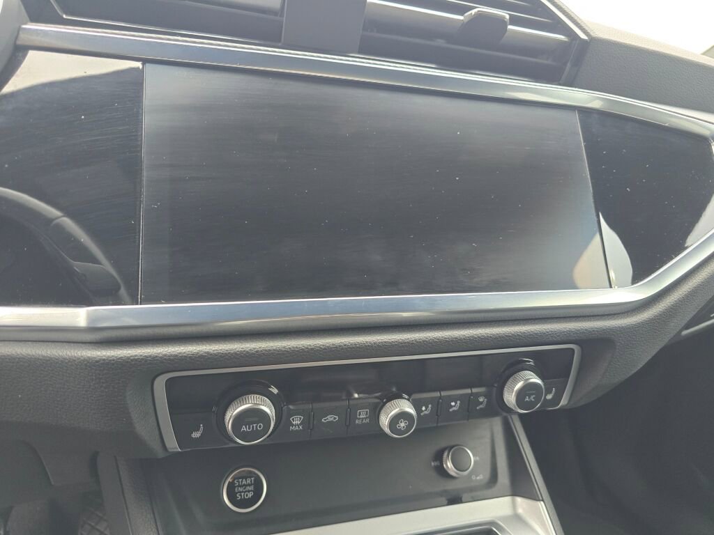 Used 2023 Audi Q3 2.0T Premium image 25