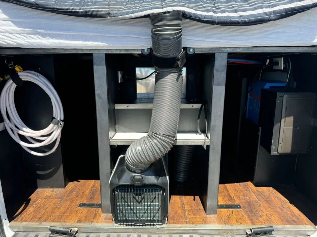 Used 2014 Mercedes-Benz Sprinter 2500 image 41