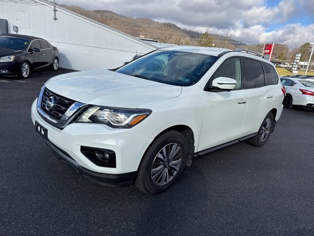 Used 2017 Nissan Pathfinder SL image 4
