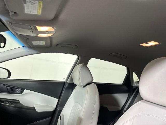 Used 2022 Hyundai Kona SEL image 12