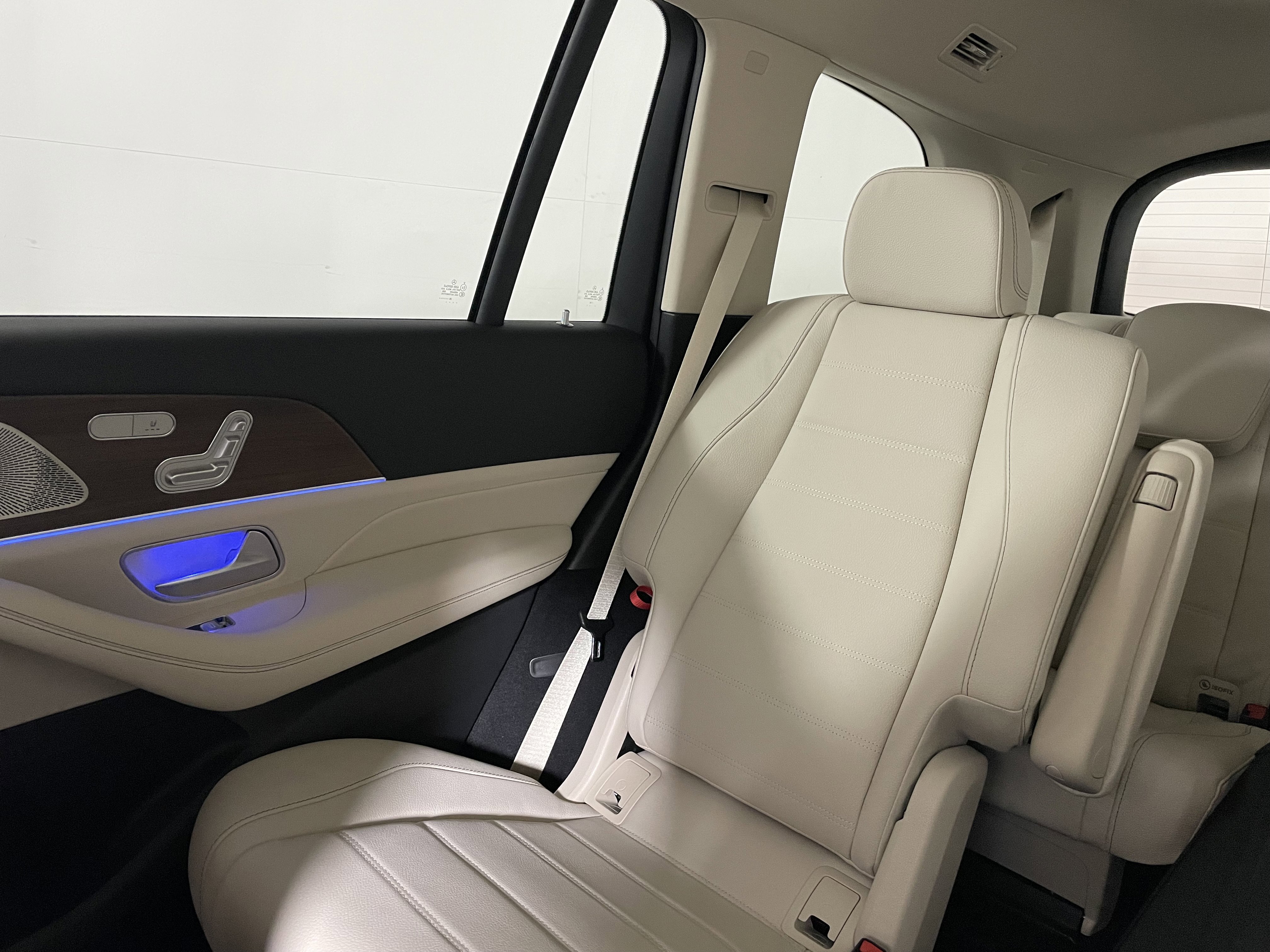 Certified 2026 Mercedes-Benz GLS 450 4MATIC image 13