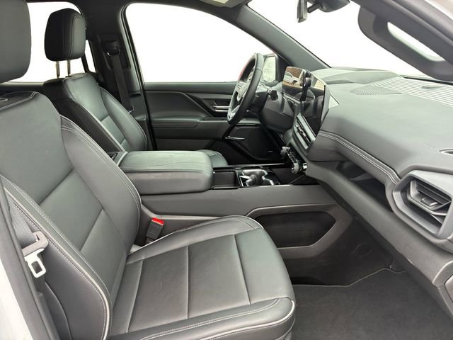 New 2025 Chevrolet Silverado EV LT image 13