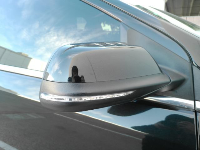 Used 2013 Lincoln MKX FWD image 22