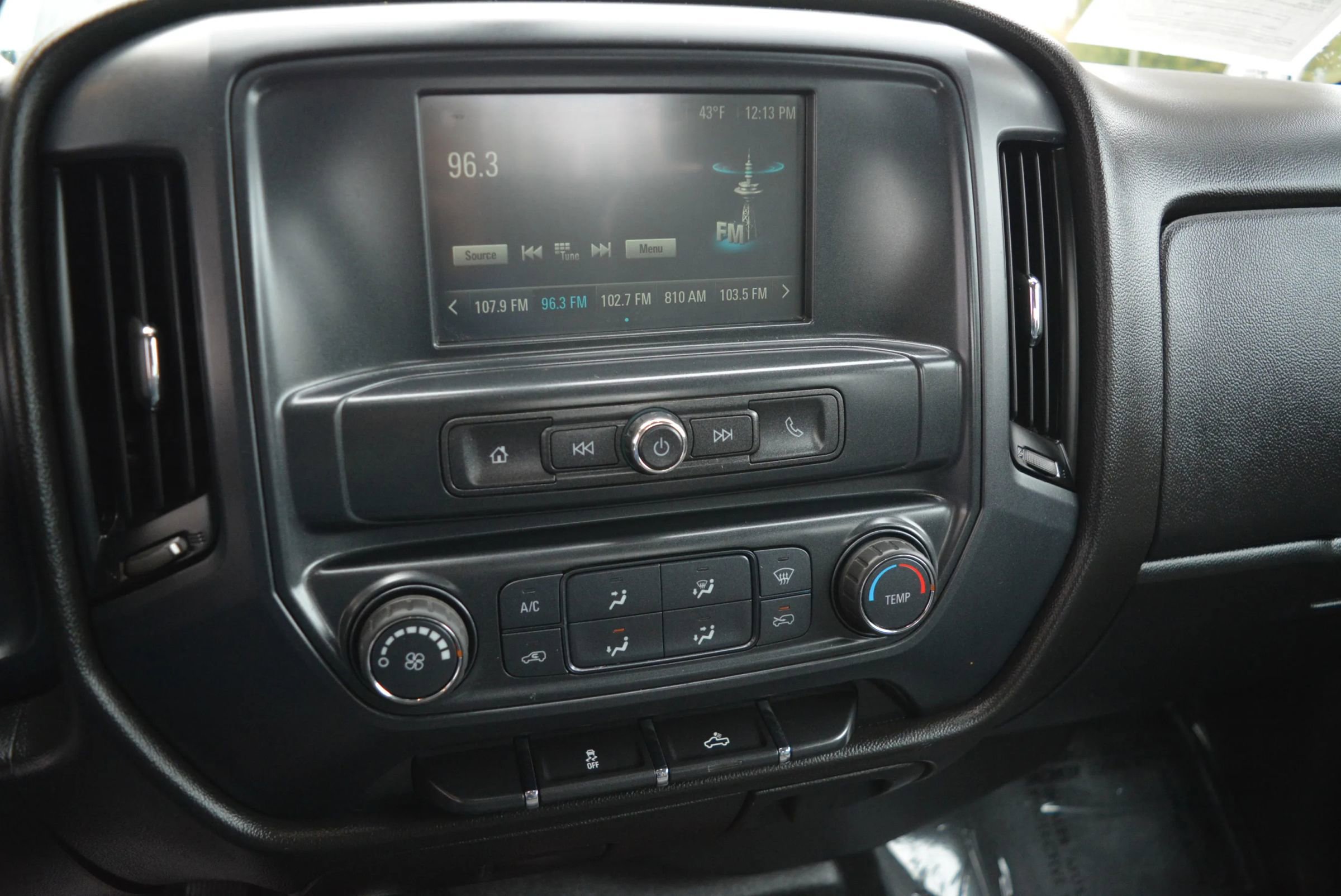 Used 2018 Chevrolet Silverado 2500 W/T image 18