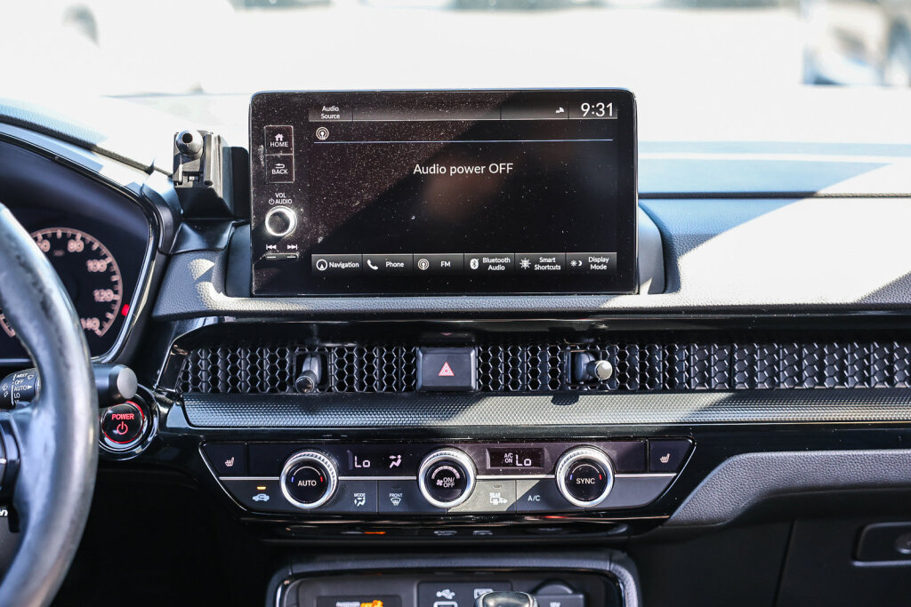 Used 2023 Honda CR-V Sport Touring image 3