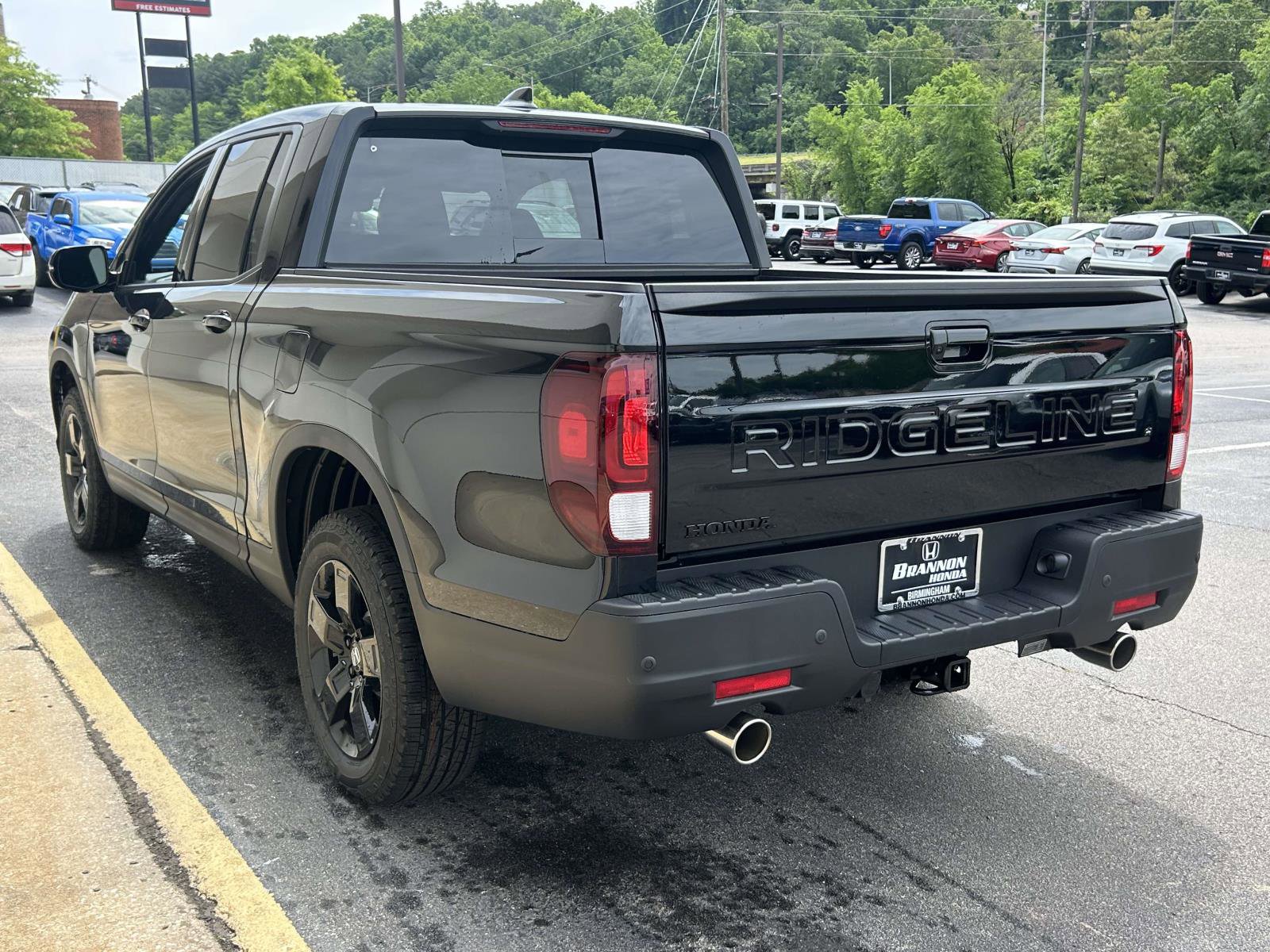 New 2026 Honda Ridgeline Black Edition image 3