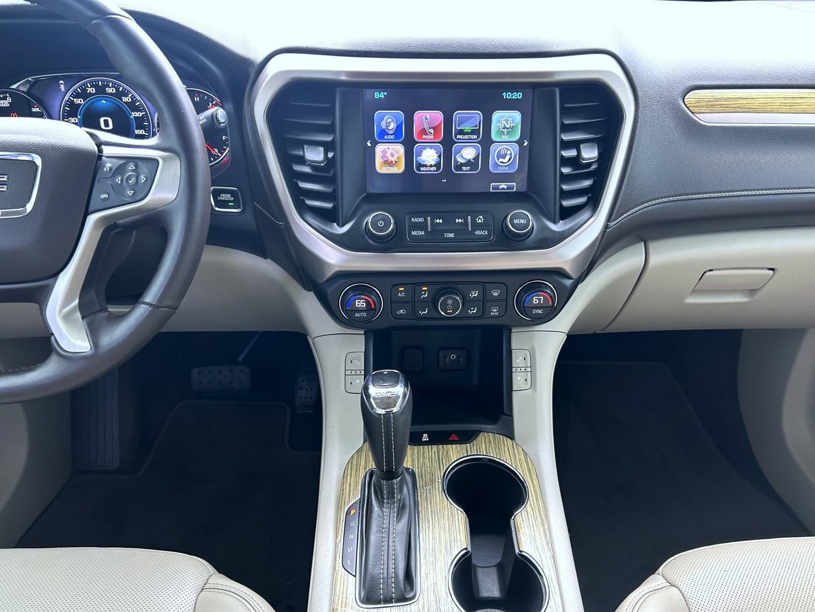 Used 2018 GMC Acadia Denali w/ Technology Package AWD/4WD image 12