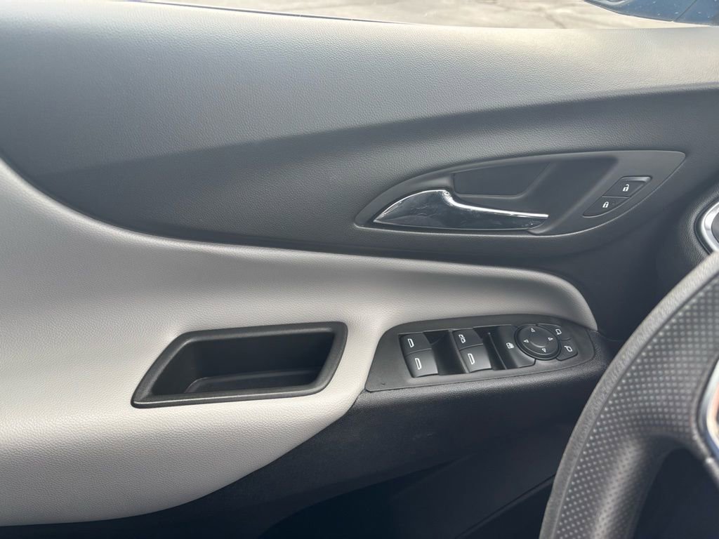 Used 2024 Chevrolet Equinox LS w/ LS Convenience Package image 25