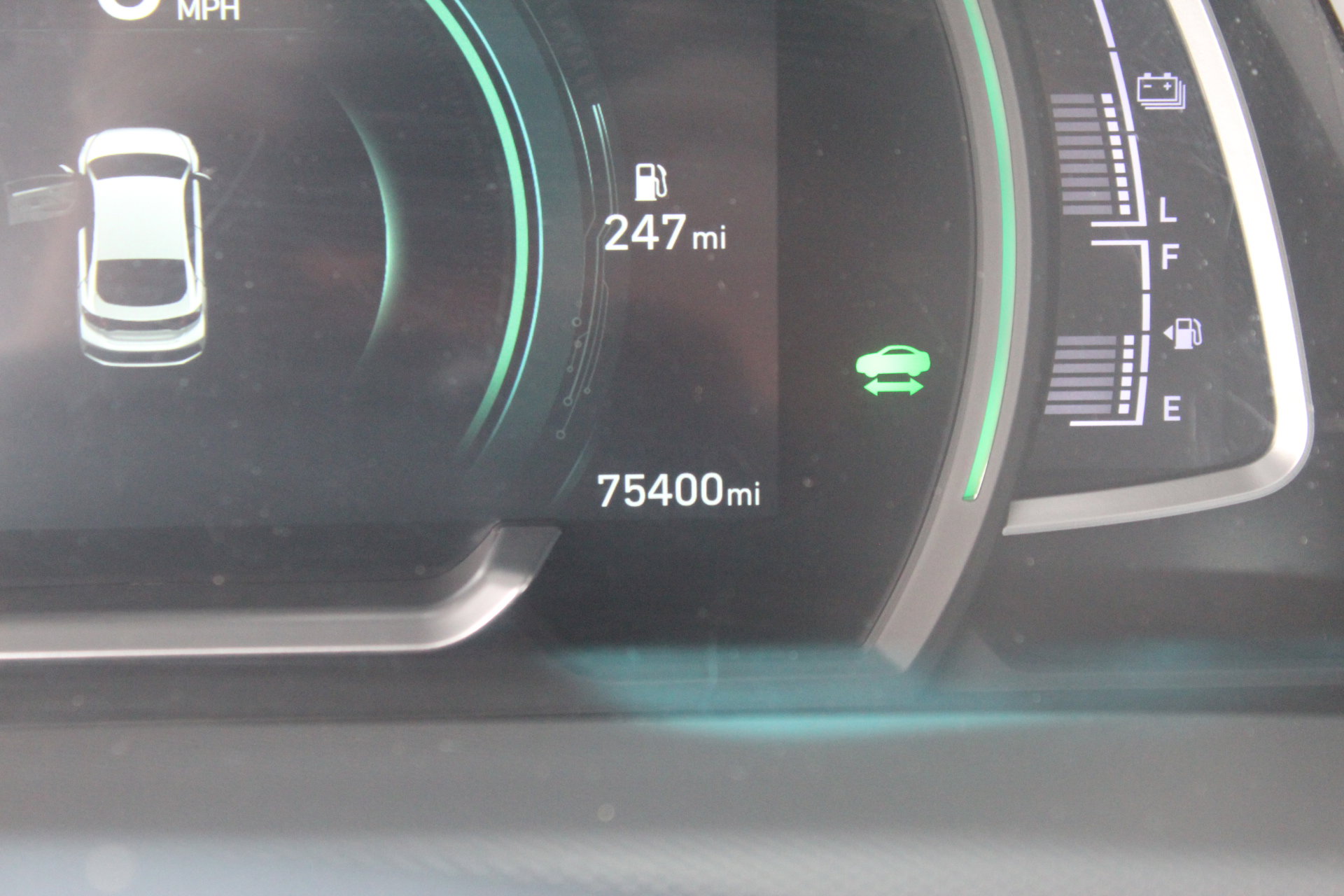 Used 2022 Hyundai Ioniq SE FWD image 19