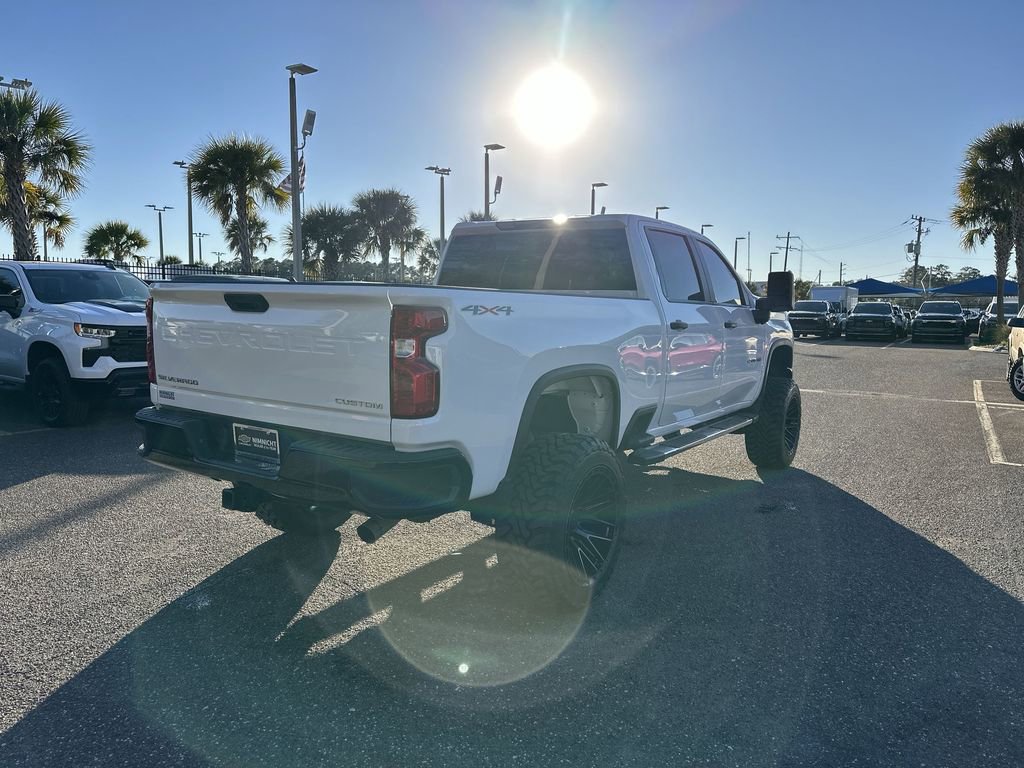 Used 2024 Chevrolet Silverado 2500 Custom image 16