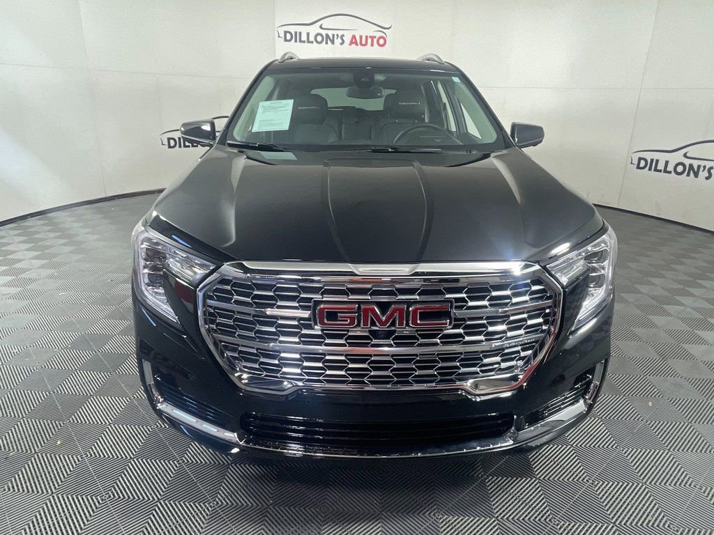 Used 2023 GMC Terrain Denali w/ Black Diamond Edition AWD/4WD image 11