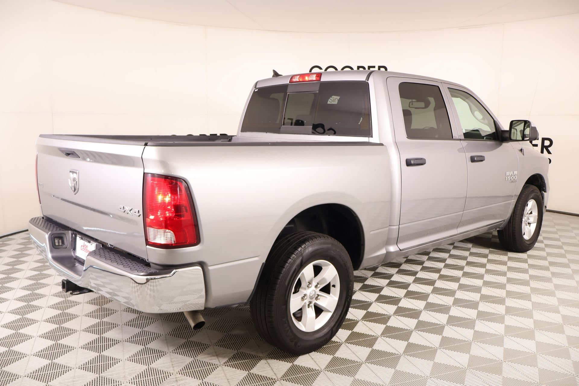 Used 2023 RAM 1500 Classic SLT w/ Trailer & Traction Group AWD/4WD image 20