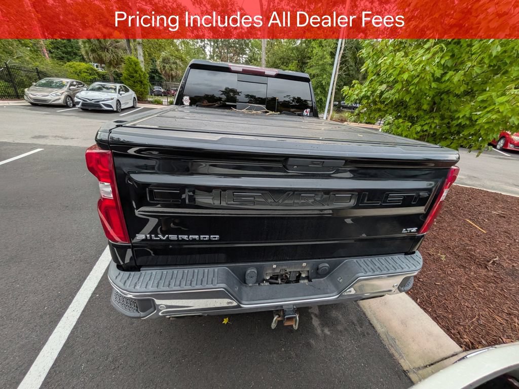 Used 2019 Chevrolet Silverado 1500 LTZ w/ LTZ Premium Package AWD/4WD image 5