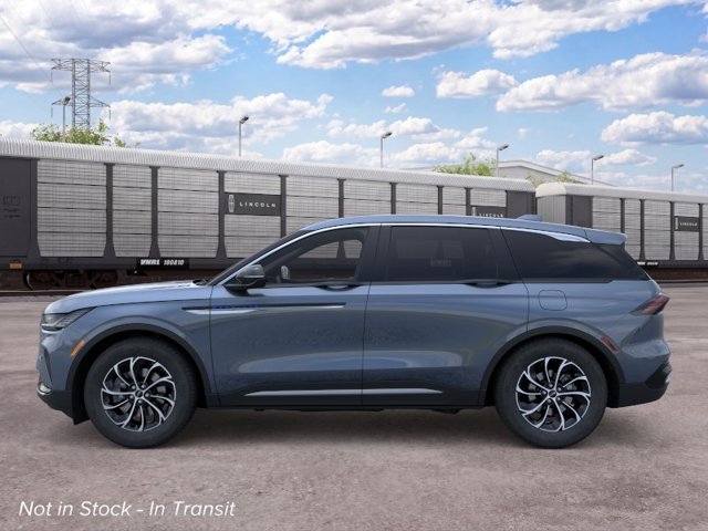 New 2026 Lincoln Nautilus Premier AWD/4WD image 3