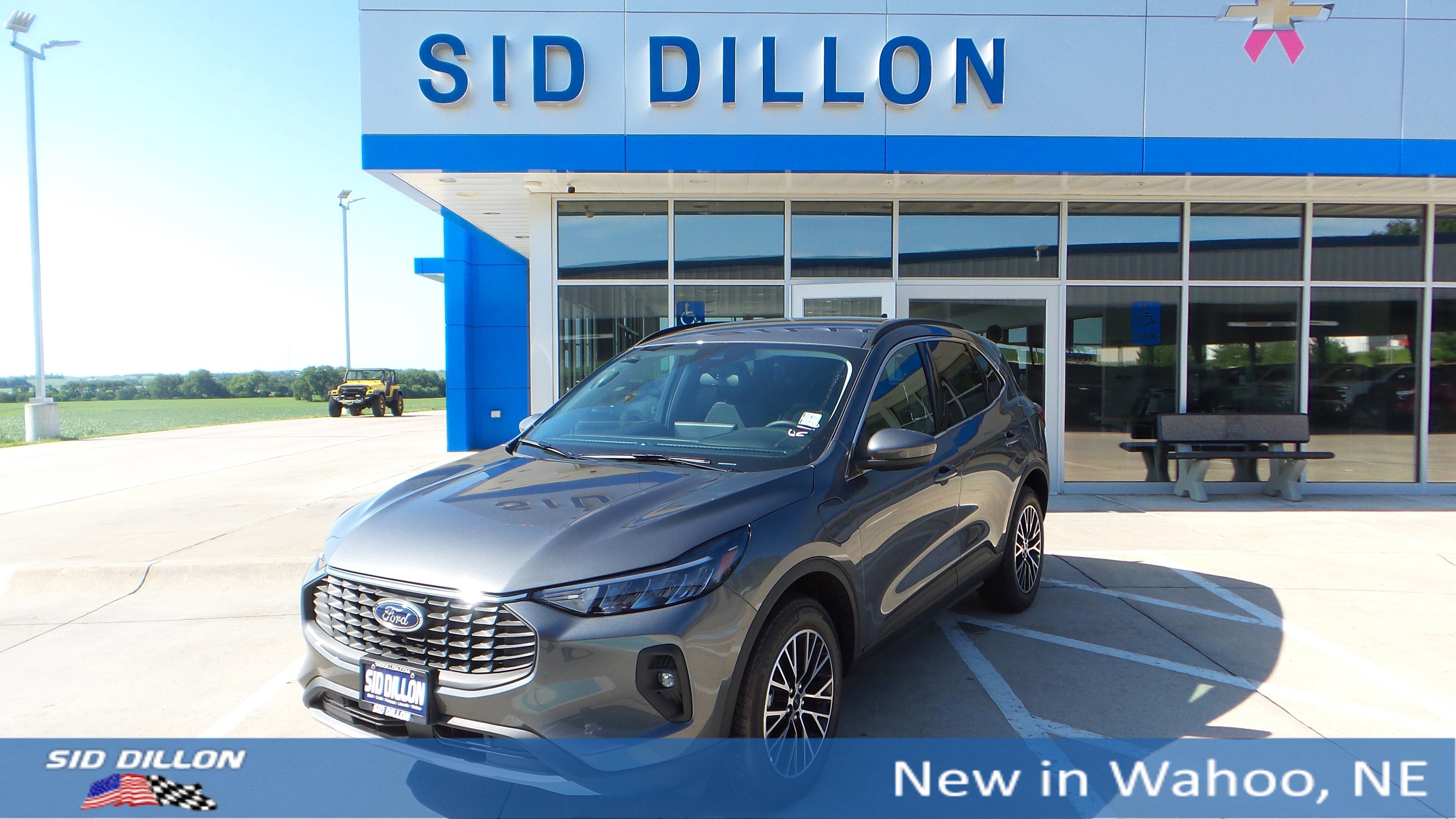 New 2025 Ford Escape SE