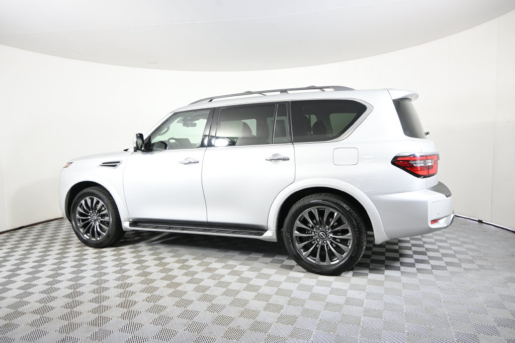 Used 2024 Nissan Armada Platinum w/ Captain's Chairs Package AWD/4WD image 3