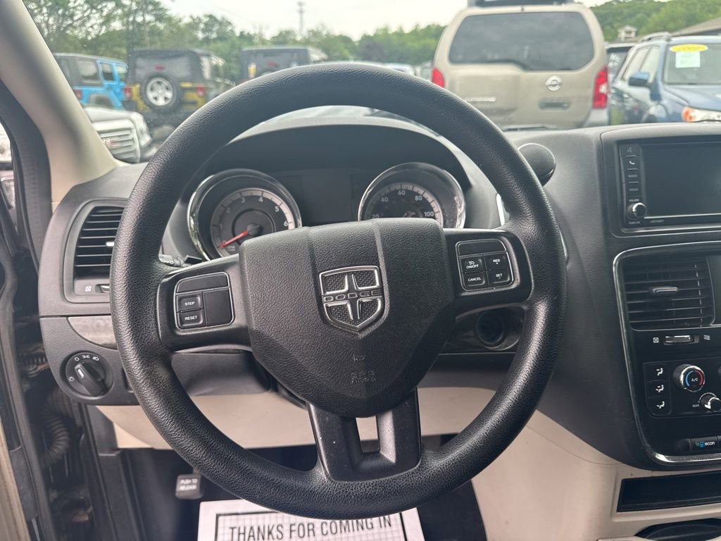 Used 2019 Dodge Grand Caravan SE image 31