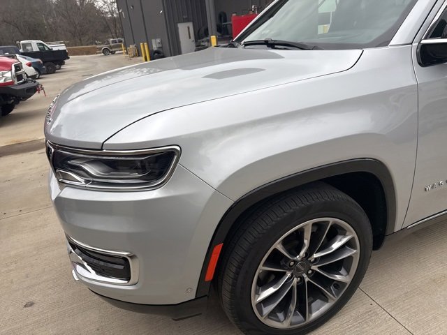 Used 2024 Jeep Wagoneer Series III w/ Premium Group I image 10