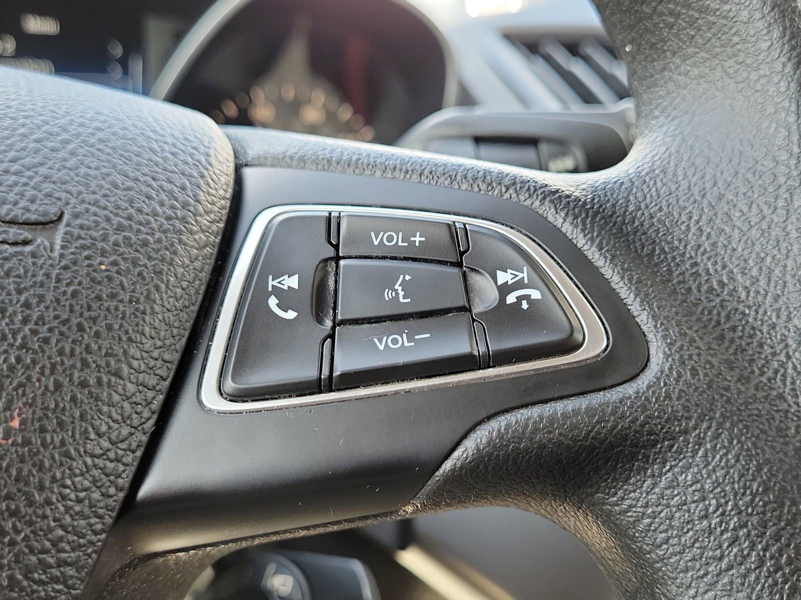 Used 2018 Ford Escape SE w/ SE Sync 3 Package FWD image 22