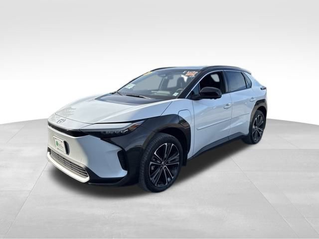 Used 2023 Toyota bZ4X XLE w/ Weather Package image 3