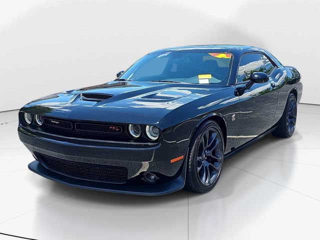 Used 2021 Dodge Challenger R/T Scat Pack RWD image 9