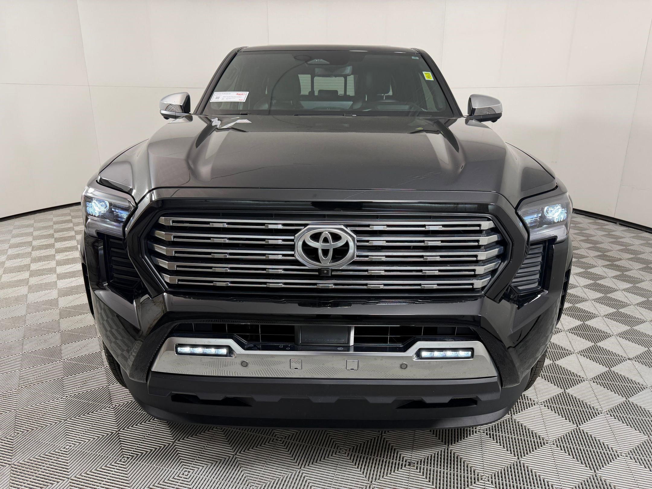 Certified 2024 Toyota Tacoma Limited image 5
