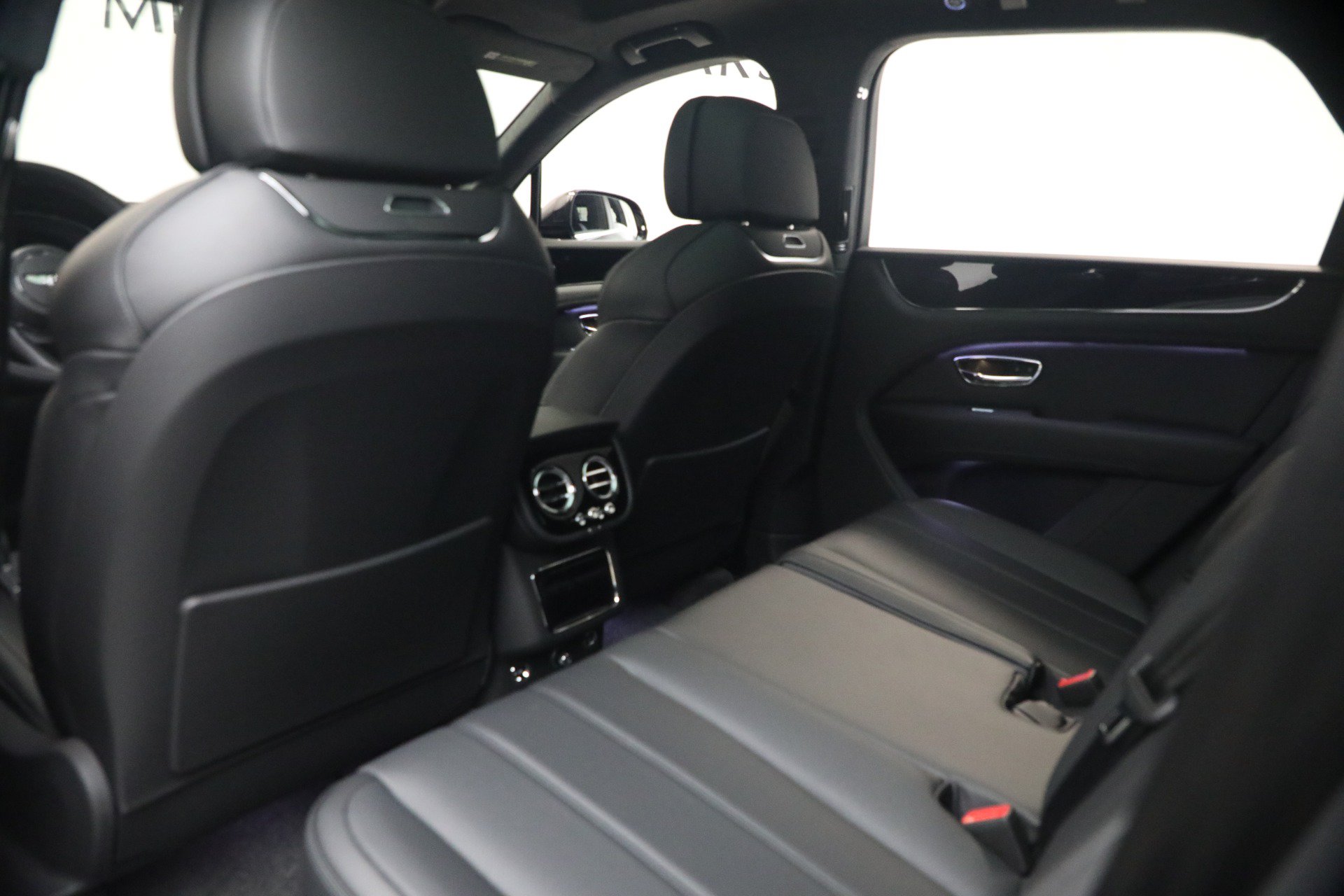 New 2026 Bentley Bentayga AWD/4WD image 22